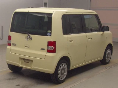 Toyota Pixis Space