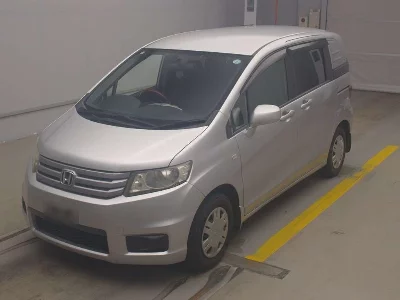 Honda Freed Spike