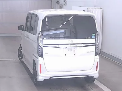 Honda N BOX CUSTOM