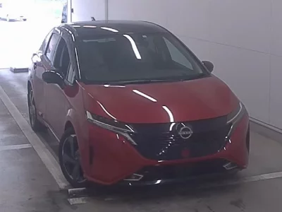 Nissan Aura