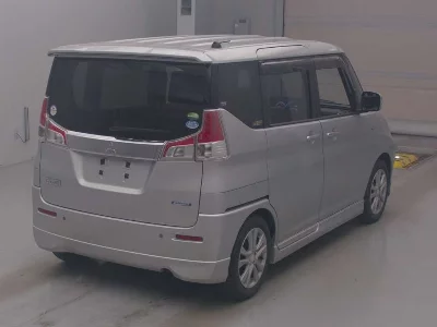 Mitsubishi Delica D:2