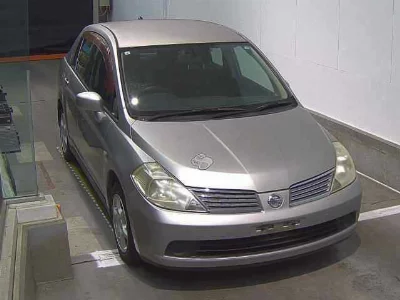 Nissan Tiida Latio
