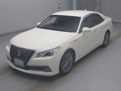 Toyota CROWN HYBRID