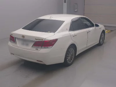 Toyota CROWN HYBRID
