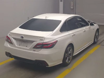 Toyota CROWN HYBRID