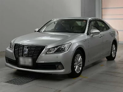 Toyota CROWN HYBRID