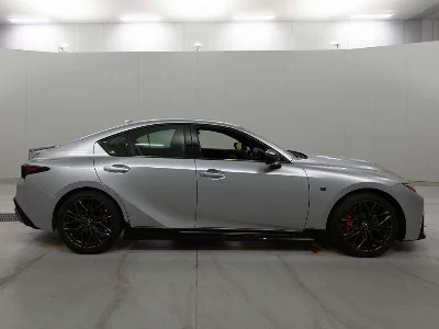 Lexus IS500