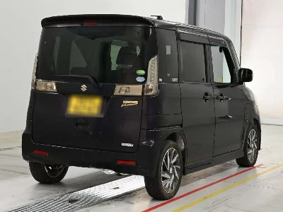 Suzuki Spacia Custom
