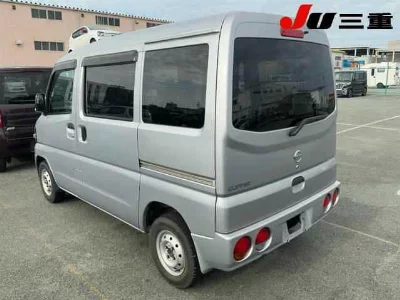 NISSAN CLIPPER VAN