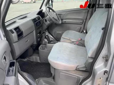 NISSAN CLIPPER VAN