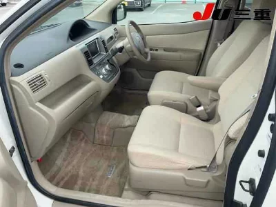 Toyota Raum