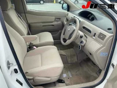 Toyota Raum