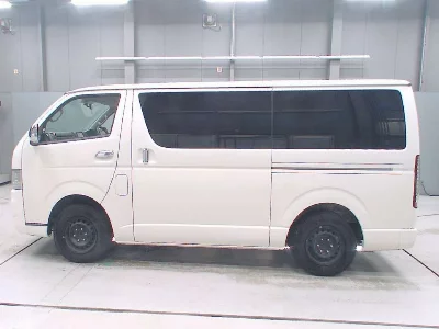 Toyota RegiusAce