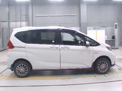 Honda FREED + HYBRID
