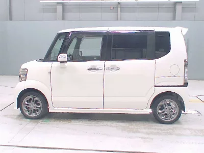 Honda N BOX CUSTOM