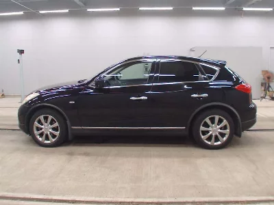Nissan Skyline Crossover