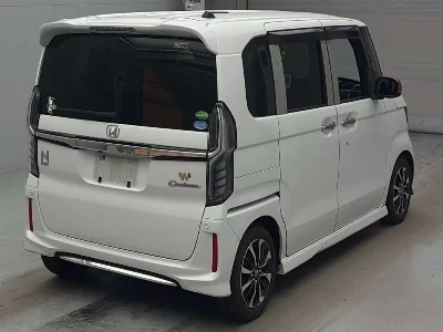 Honda N BOX CUSTOM