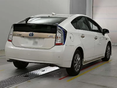Toyota Prius PHV