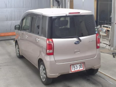 Subaru LUCRA