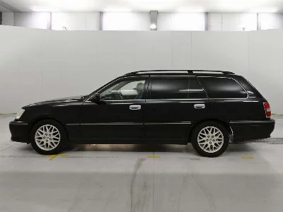 Toyota Crown Estate