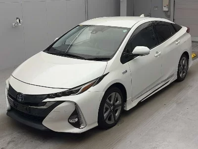 Toyota Prius PHV
