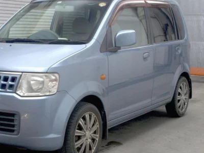 Nissan Otti