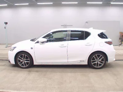 Lexus CT200h