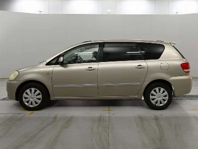 Toyota Ipsum