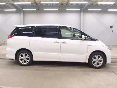 Toyota Estima Hybrid