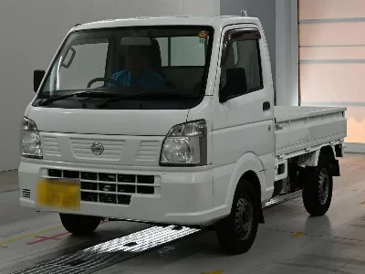 Nissan NT100 Clipper
