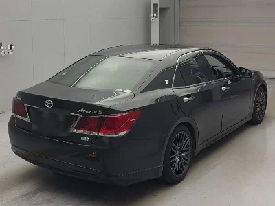 Toyota CROWN HYBRID
