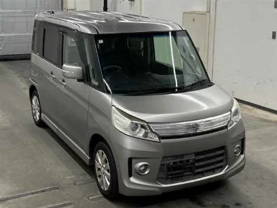 Suzuki Spacia Custom