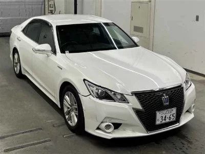 Toyota CROWN HYBRID