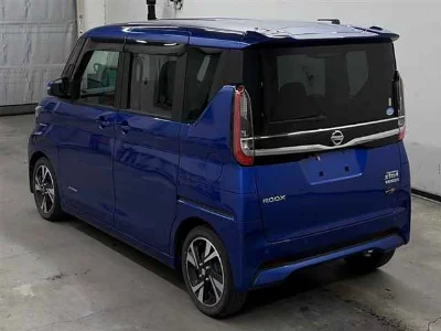 NISSAN ROOX