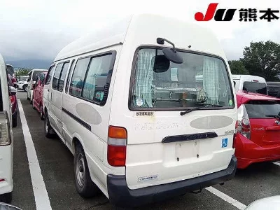 Toyota HiAce Commuter