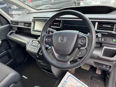Honda STEPWGN SPADA