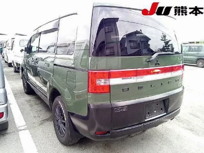 Mitsubishi DELICA D5
