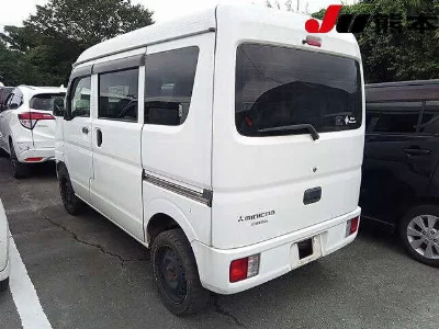 Mitsubishi Minicab