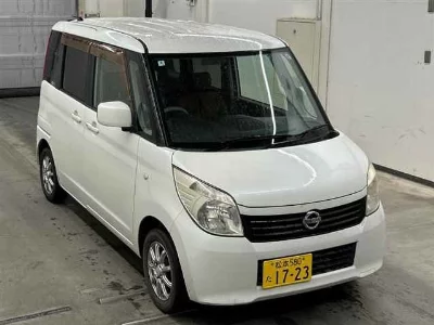 NISSAN ROOX