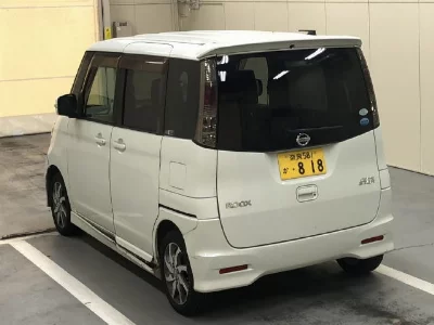 NISSAN ROOX