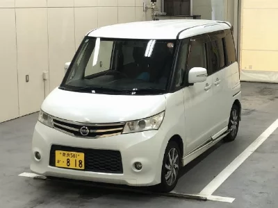 NISSAN ROOX
