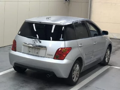 Toyota Ist