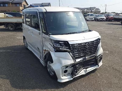 Suzuki Spacia Custom