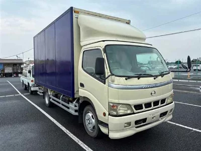 Hino Dutro