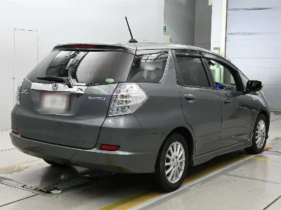 Honda FIT SHUTTLE HYBRID