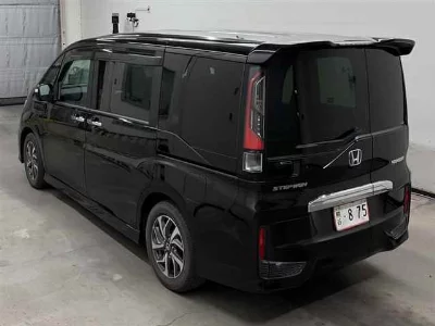 Honda STEPWGN SPADA