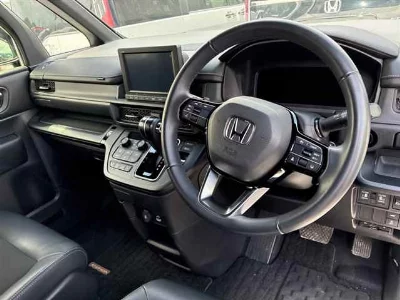 Honda STEPWGN SPADA