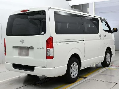 Toyota HiAce Van