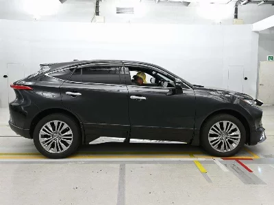 Toyota HARRIER HYBRID