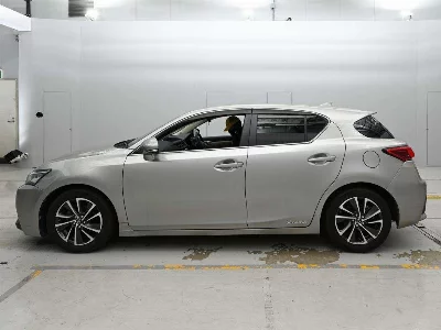 Lexus CT200h